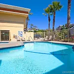 Holiday Inn Express Newport Beach By Ihg 